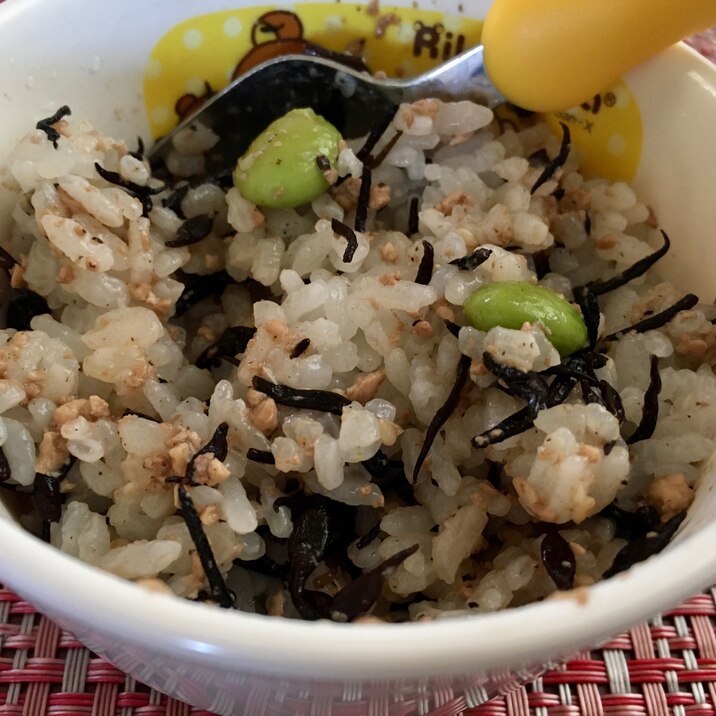 【幼児食】ひじきと枝豆の混ぜご飯★